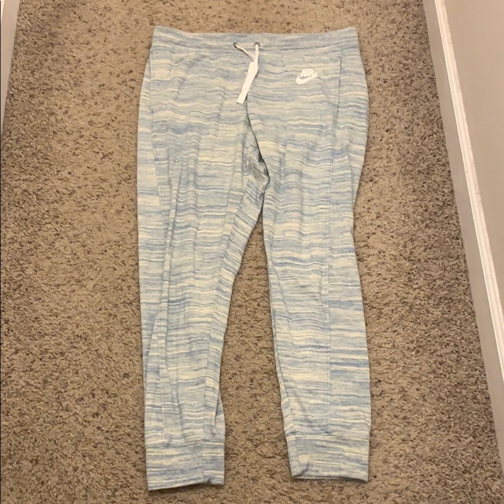 Nike jogger sweatpants